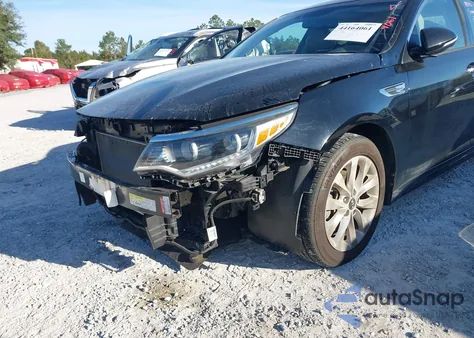 2016 Kia Optima Ex z USA, uszkodzony, nr VIN 5XXGU4L33GG078796